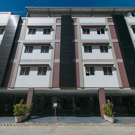 Reddoorz @ Leoncia Apartelle Mandawe Exterior foto