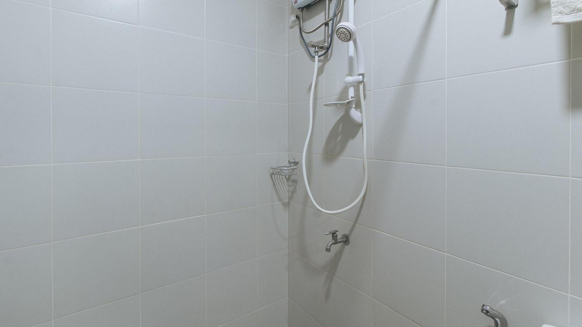 Reddoorz @ Leoncia Apartelle Mandawe Exterior foto