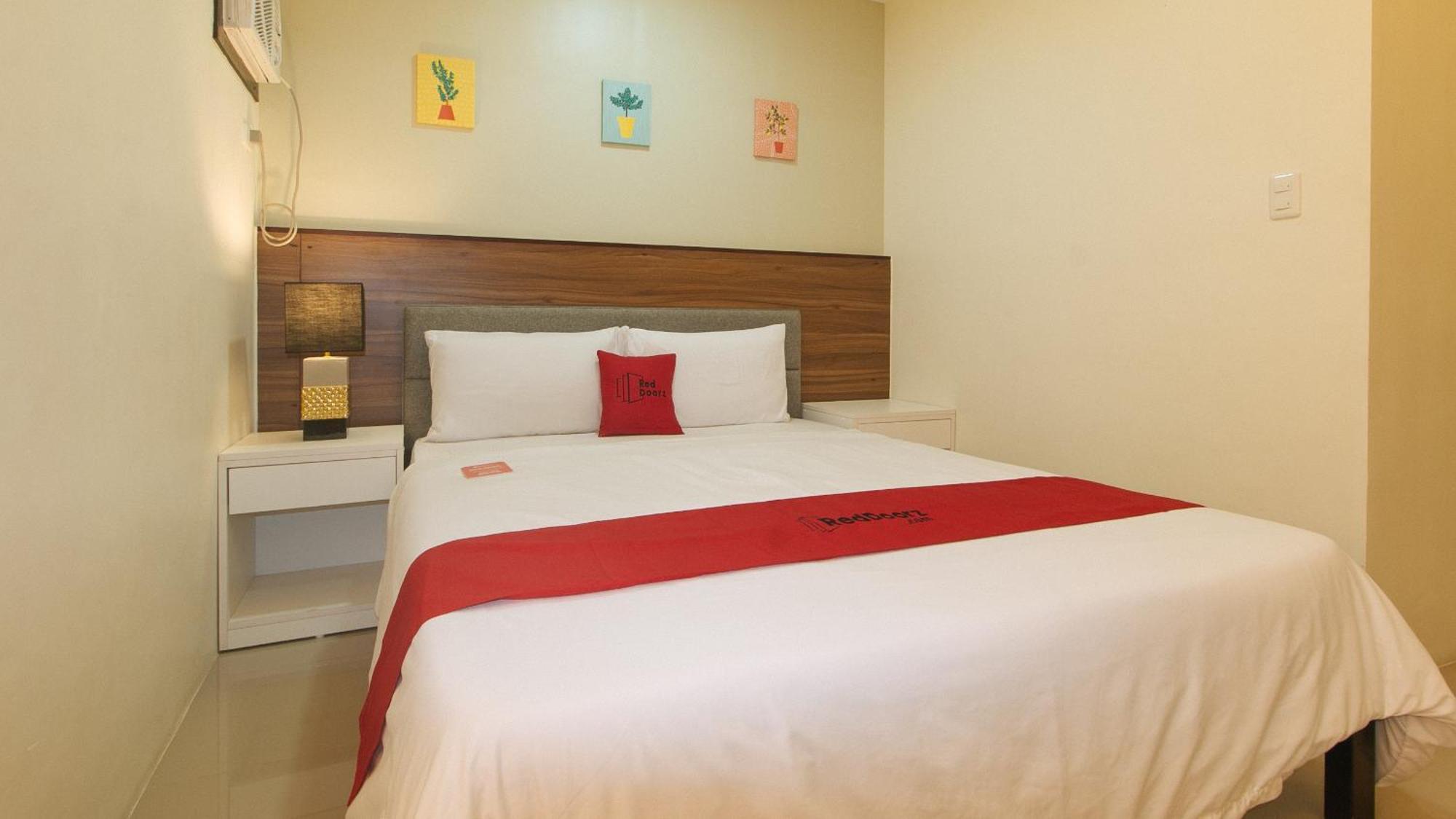 Reddoorz @ Leoncia Apartelle Mandawe Exterior foto